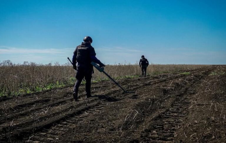 Новини України - На Харківщині на міні підірвалися троє людей