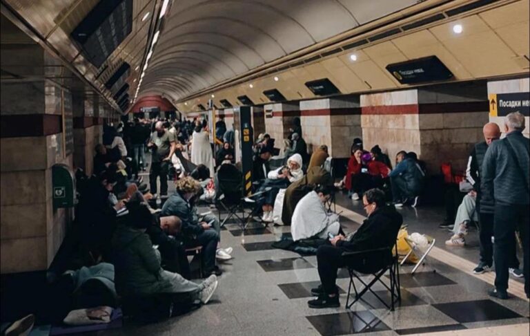 Новини Києва - В метро Києва під час атаки РФ переховувались понад 16 тисяч людей