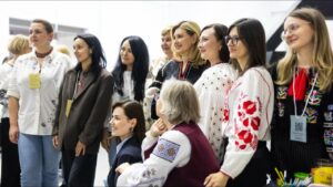 Під час робочої поїздки на Волинь перша леді України Олена Зеленська долучилася до Дня спільнодії