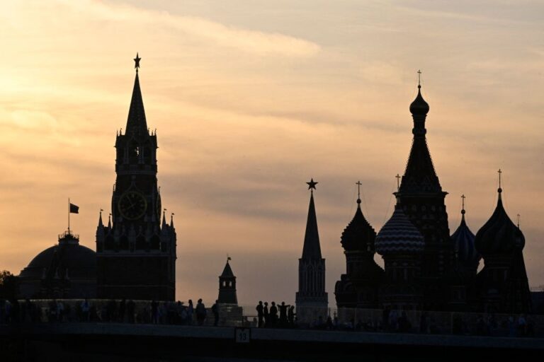Новини світу - До Кремля зігнали військову техніку після нальоту дронів - ЗМІ