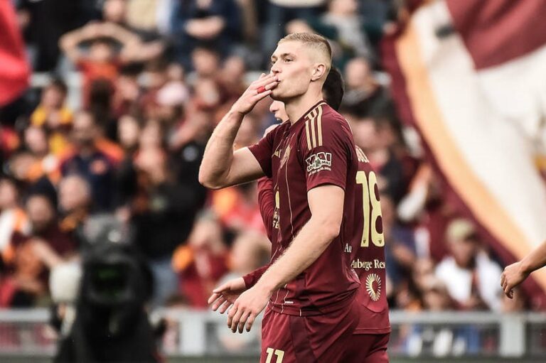 Новини спорту - Довбик назвав фактор, який може вплинути на його майбутнє в Ромі