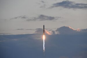 Технології - Китай здійснив запуск супутників із морської платформи