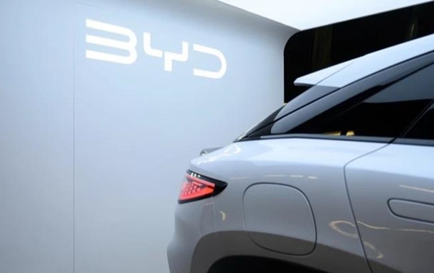 Авто новини - Китайський BYD вперше обійшов Tesla за продажами електромобілів у Європі