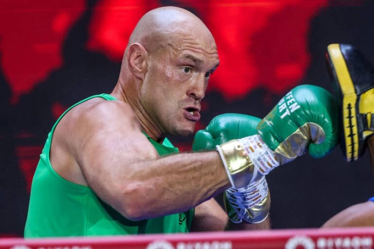 Новини спорту - Менеджер Ф’юрі прокоментував плани боксера на майбутнє