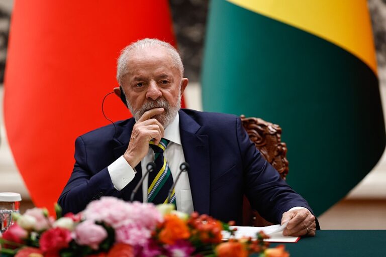 Новини світу - Президент Бразилії планує вмовити Путіна на перемови з Зеленським