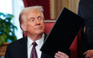 Новини світу - Президент США оголосив про угоди з ОАЕ на 200 млрд доларів