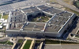 Новини світу - Співробітник Пентагону намагався "злити" секретні дані за кордон