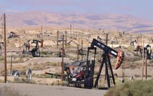 Новини бізнесу - Ціни на нафту падають на новинах зі США