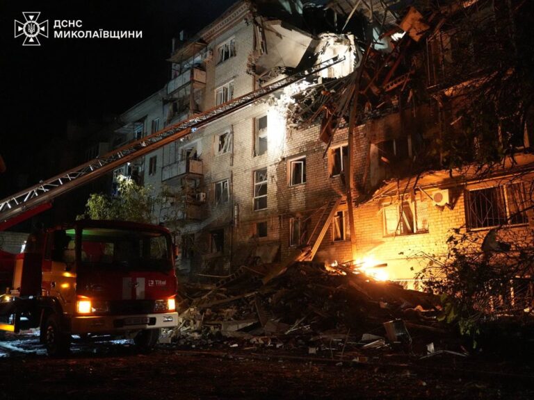 Новини України - У Миколаєві дрон поцілив у багатоповерхівку, є загиблий