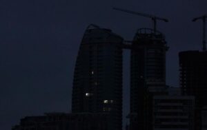 Новини України - У Сумах після вибухів частково зникло світло - ЗМІ