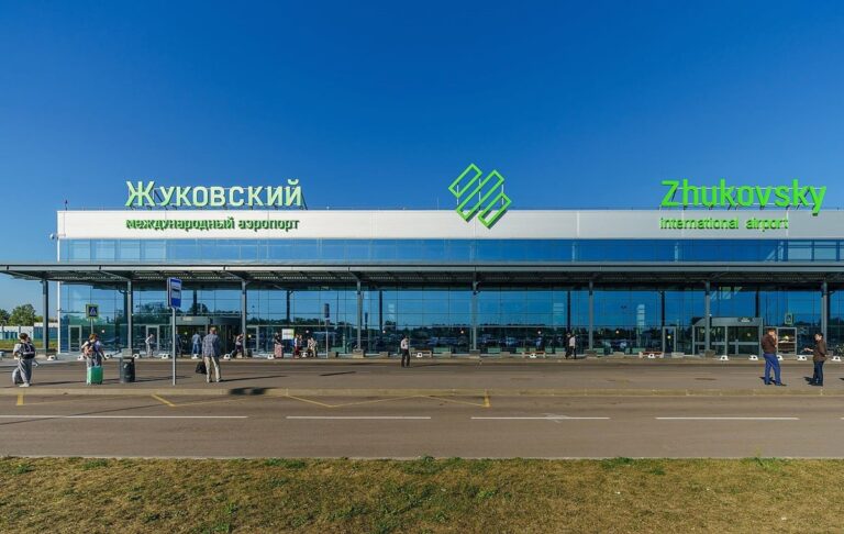 Новини світу - В РФ закрили аеропорти через атаку БпЛА на Москву