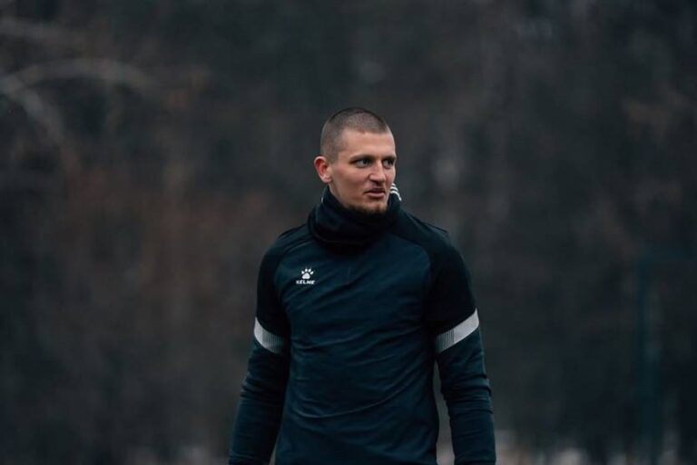 Новини спорту - Воротареві українського клубу довелося замінити гравця з поля