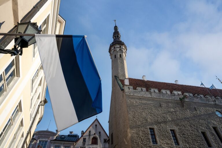 Новини світу - З Естонії депортували українця за зв’язки з ФСБ