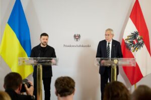Новини світу - Австрія допоможе повернути викрадених Росією дітей