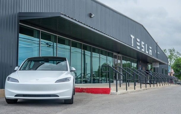 Авто новини - Франція зобов'язала Tesla припинити оманливу рекламу