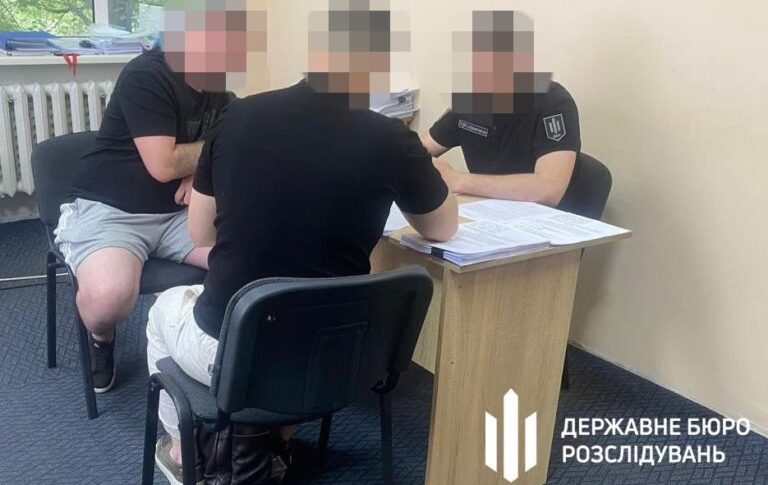 Новини України - Комбат ЗСУ незаконно виплатив 1 млн грн "бойових"