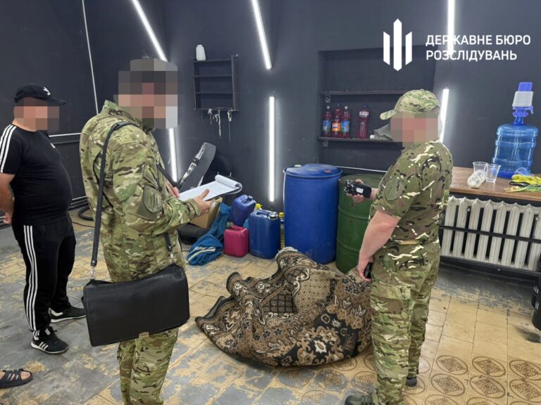 Новини України - На Франківщині викрили військових на розкраданні пального