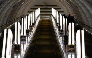 Новини Києва - На центральній станції метро Києва закриють ескалатор до кінця року