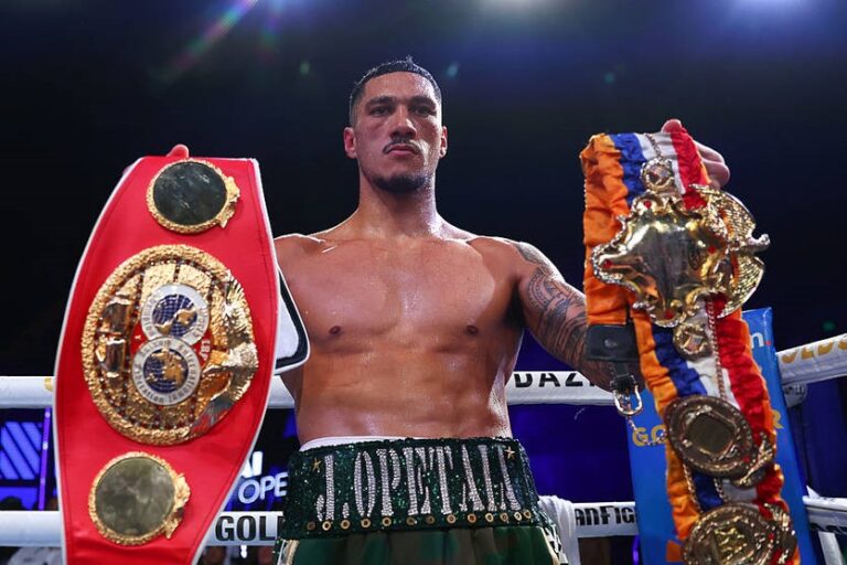 Новини спорту - Опетая: Усик - моя головна мета і приклад для наслідування