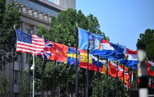 Новини світу - Оприлюднено програму Зеленського на саміті НАТО