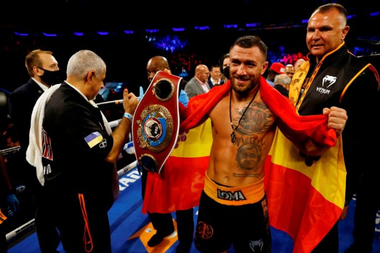 Новини спорту - Останній суперник Ломаченка поділився думками про рішення українця піти