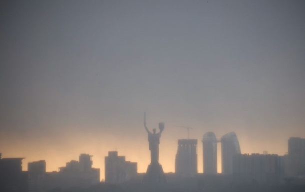 Новини Києва - Після російського обстрілу у Києві погіршився стан повітря