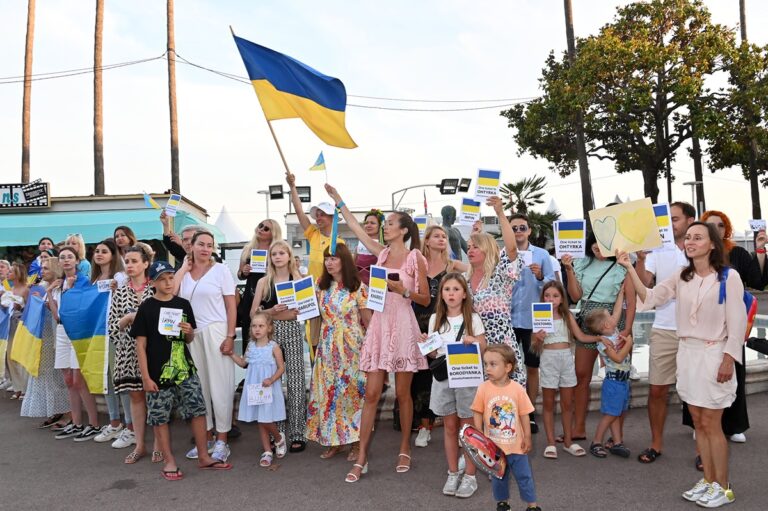 Новини світу - Продовжать востаннє: що відомо про захист українських біженців в ЄС