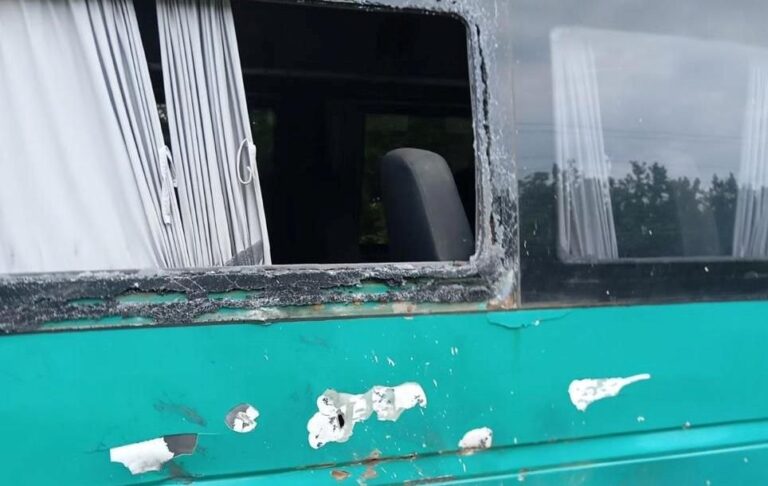 Новини України - Росіяни атакували евакуаційний автобус під Дніпром