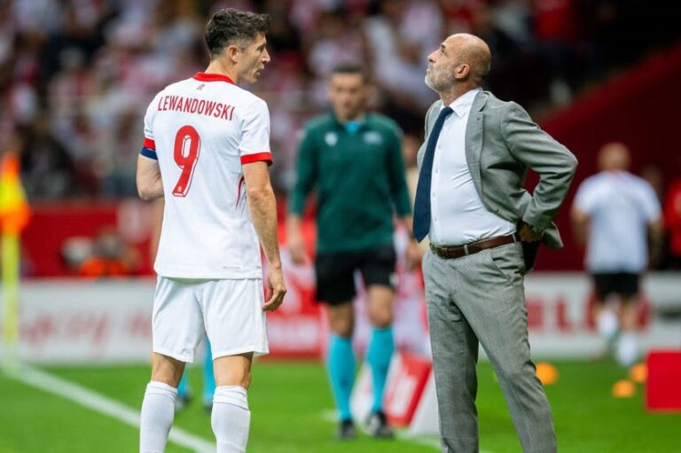 Новини спорту - Сварка з Левандовським закінчилася відставкою для тренера