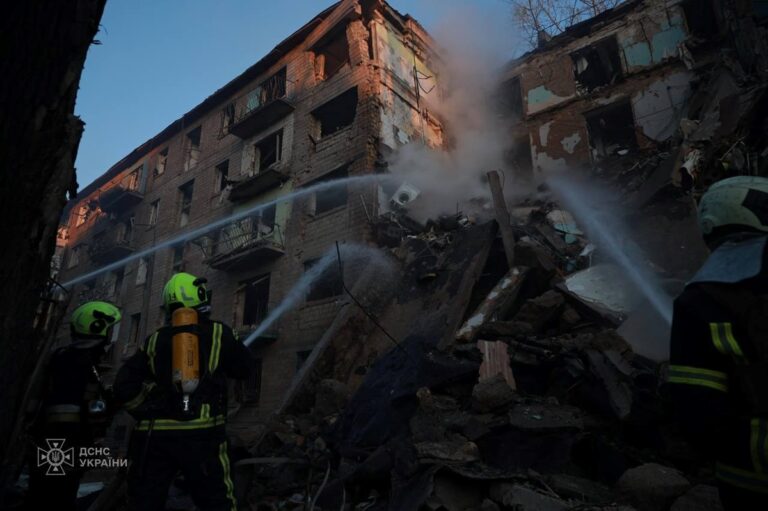 Новини Києва - У зруйнованому будинку в Києві вже п'ять загиблих
