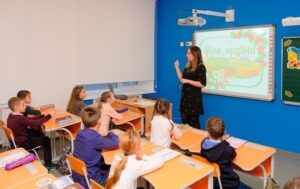 Новини України - В Україні кількість школярів сягула найнижчого рівня за 30 років