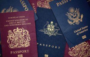 Новини України - Всюди свої: навіщо Україна запроваджує множинне громадянство