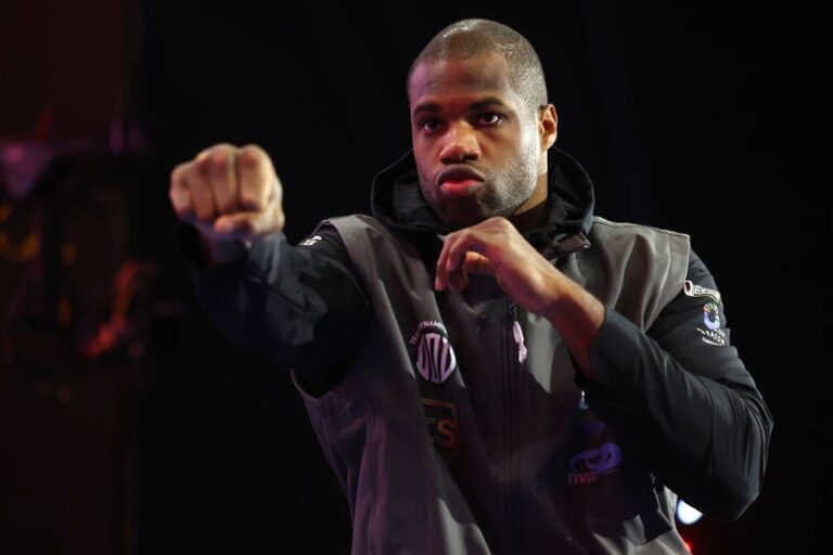 Новини спорту - Біцепси-трицепси Дюбуа заслуговують на увагу: боксер виклав фото в мережі