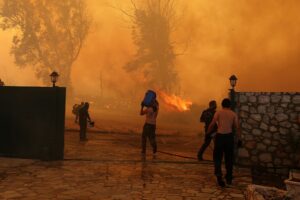 Новини світу - Греція запросила допомогу у ліквідації масштабних пожеж