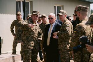 Новини України - Келлог відвідав тренування Нацгвардії