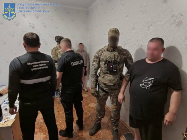 Новини України - На Київщині викрили групу осіб, які виготовляли підроблену валюту