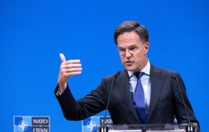 Новини світу - Путін просто так бомбардує міста України - Рютте