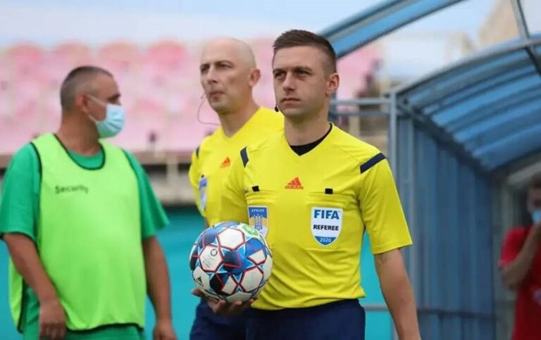 Новини спорту - Рефері з України виступлять суддями матчу кваліфікації Ліги чемпіонів