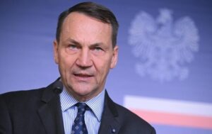 Новини Києва - РФ пошкодила консульський відділ посольства Польщі в Києві