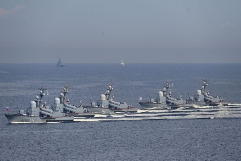 Новини світу - Росія готує Тихоокеанський флот до боїв за Камчатку