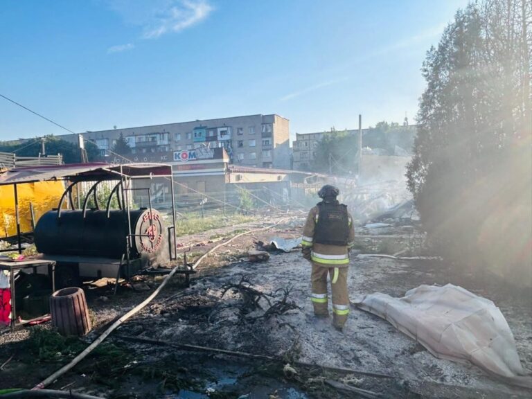 Новини України - Росіяни скинули ФАБ-500 на Добропілля: Зеленський відреагував