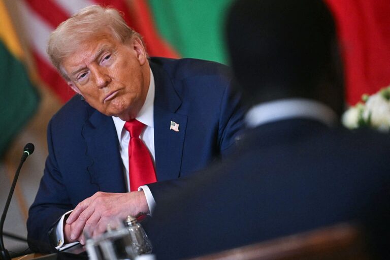 Новини політики - Ставлення Трампа до Путіна дійсно змінюється - CNN