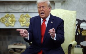 Новини світу - Трамп пригрозив новими ударами по ядерних об'єктах Ірану