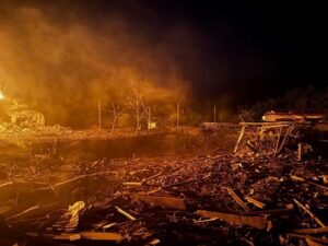 Новини України - У Краматорську після удару РФ виникла пожежа в багатоповерхівці
