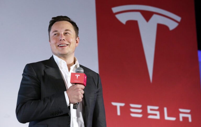 Новини світу - У Tesla проблеми після оголошення Маска про створення партії