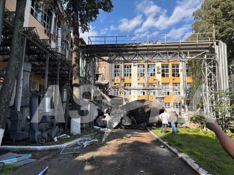 Новини світу - Удар по заводу в РФ: пошкоджено чотири цехи заводу з виробництва БПЛА