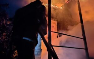 Новини України - В Одесі палає багатоповерхівка