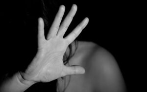 Новини України - В Україні викрили майже півтисячі фактів торгівлі людьми з початку війни