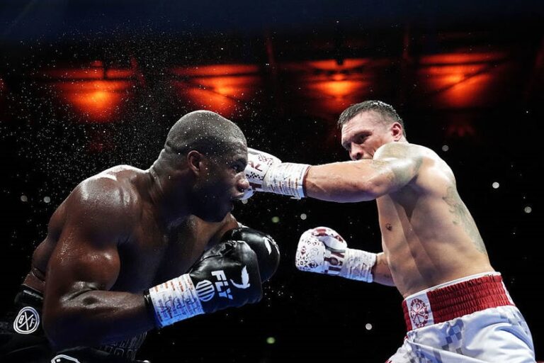 Новини спорту - Величина чистого боксу: Усик перевершує свого суперника за кількістю ударів
