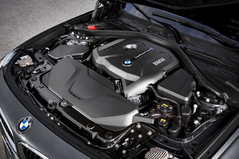 Авто новини - Mercedes розглядає співпрацю з BMW у сфері бензинових двигунів